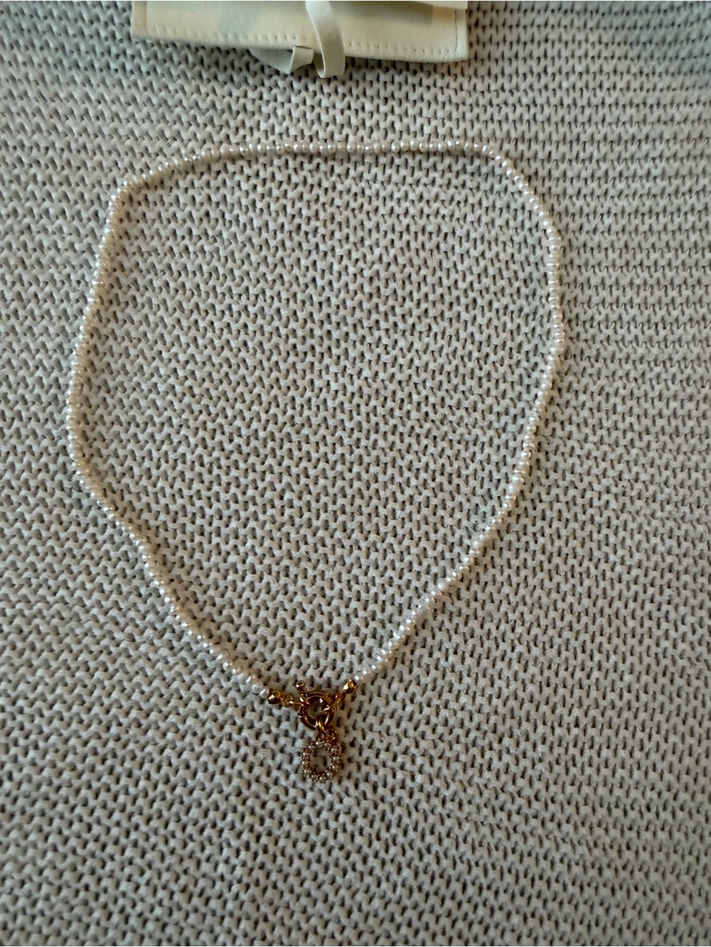 Pearl Bead choker Necklace with Gold Sparkle Pendant